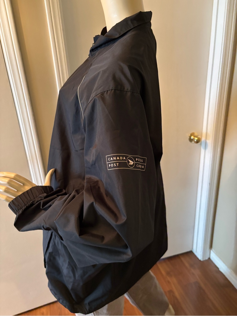 Canada Post Black Windbreaker Jacket
